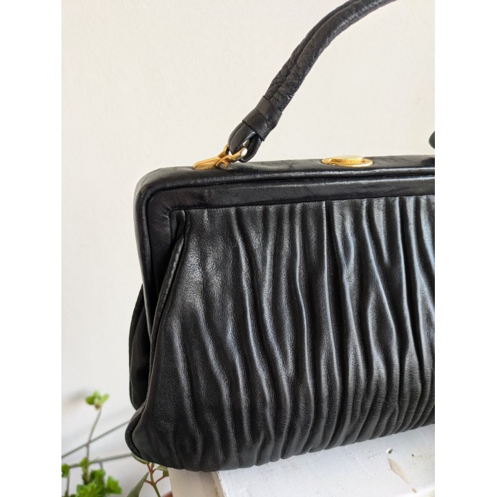 Borsetta a mano in pelle