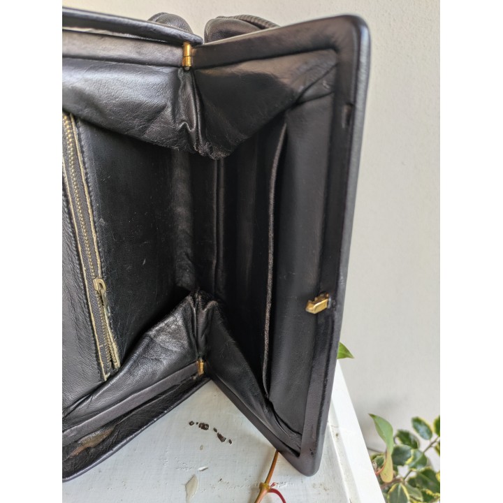 Borsetta a mano in pelle