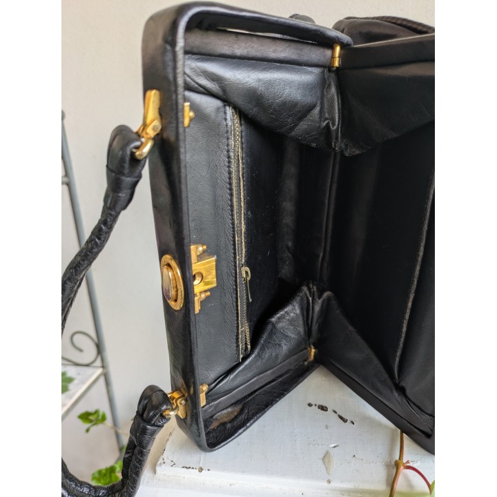 Borsetta a mano in pelle