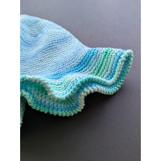 Cappello handmade azzurro