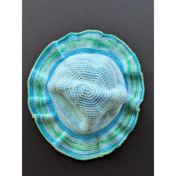 Cappello handmade azzurro