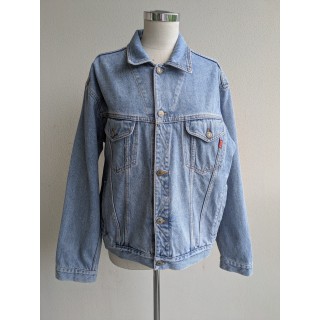 Giubbino in jeans vintage Mash, lavaggio chiaro, iconico.  Tasche esterne classiche ma interne.