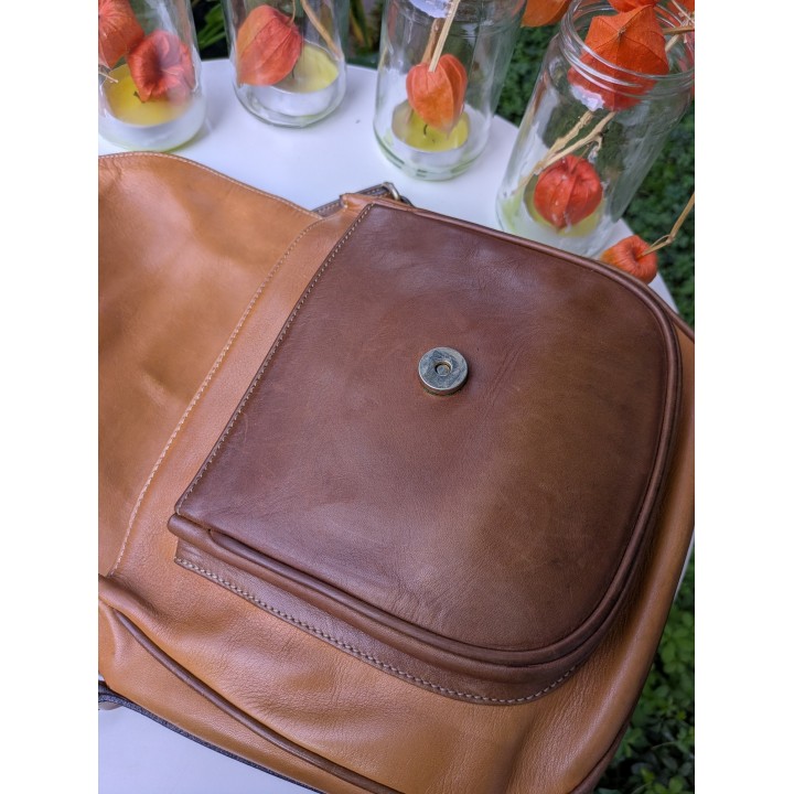 Borsa in pelle con tracolla