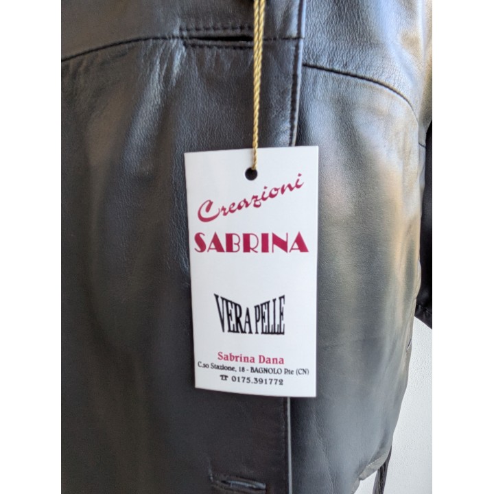 Trench nuovo foderato in pelle corto