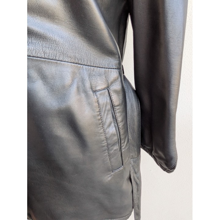 Trench nuovo foderato in pelle corto