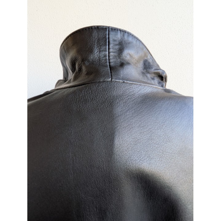 Trench nuovo foderato in pelle corto