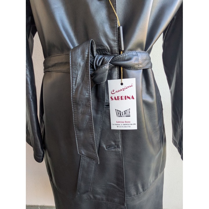 Trench nuovo foderato in pelle lungo