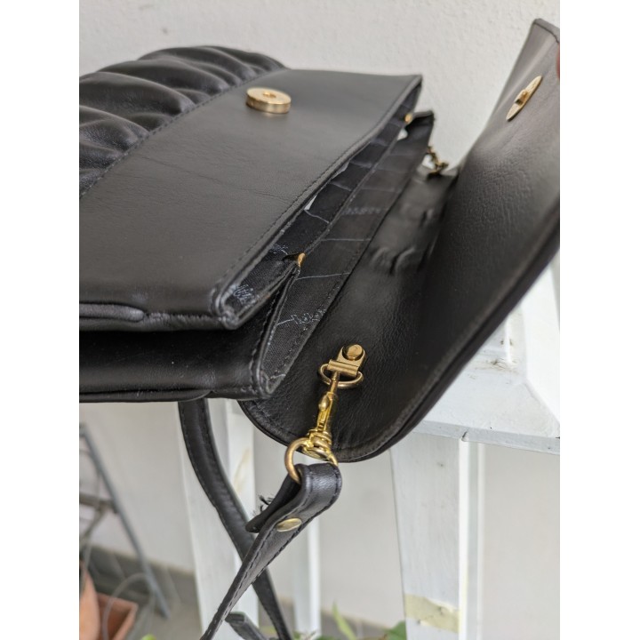 Borsatta nera con tracolla